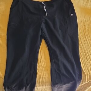 Figs black scrubs pants size XXL Tall